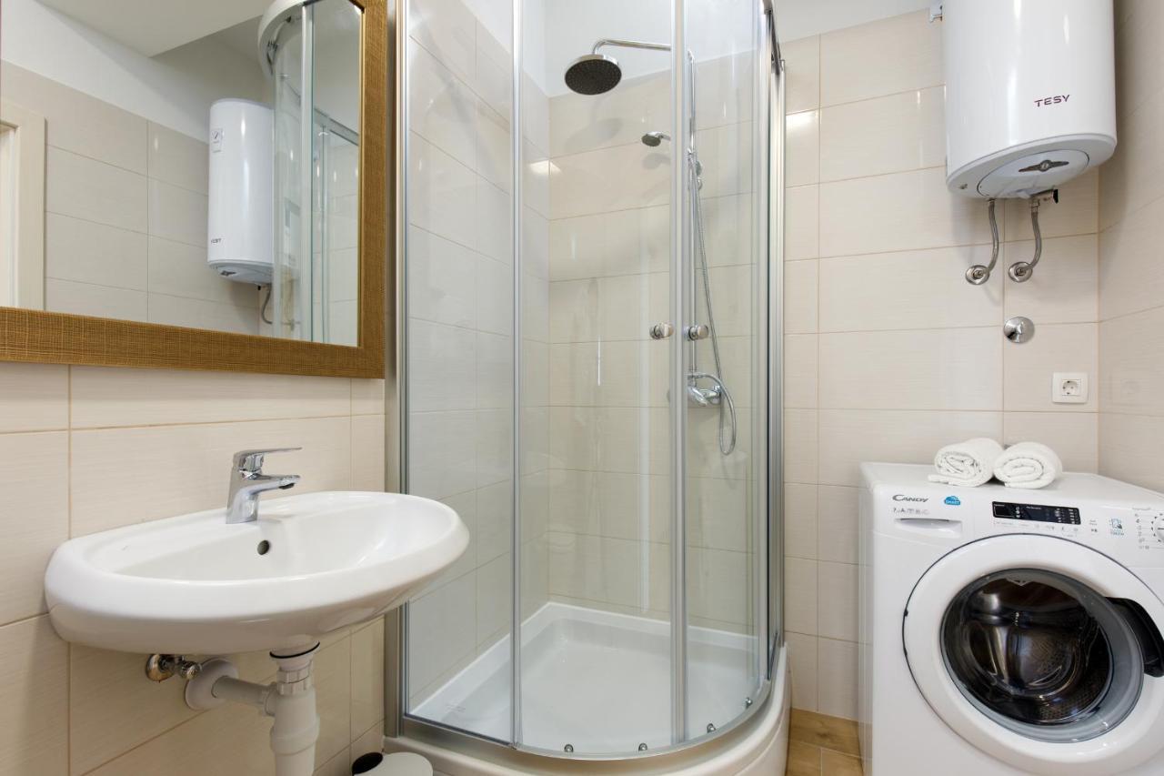 Apartments Lusani Спліт Екстер'єр фото