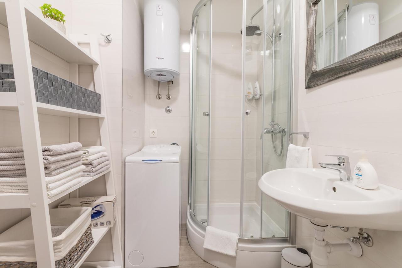 Apartments Lusani Спліт Екстер'єр фото