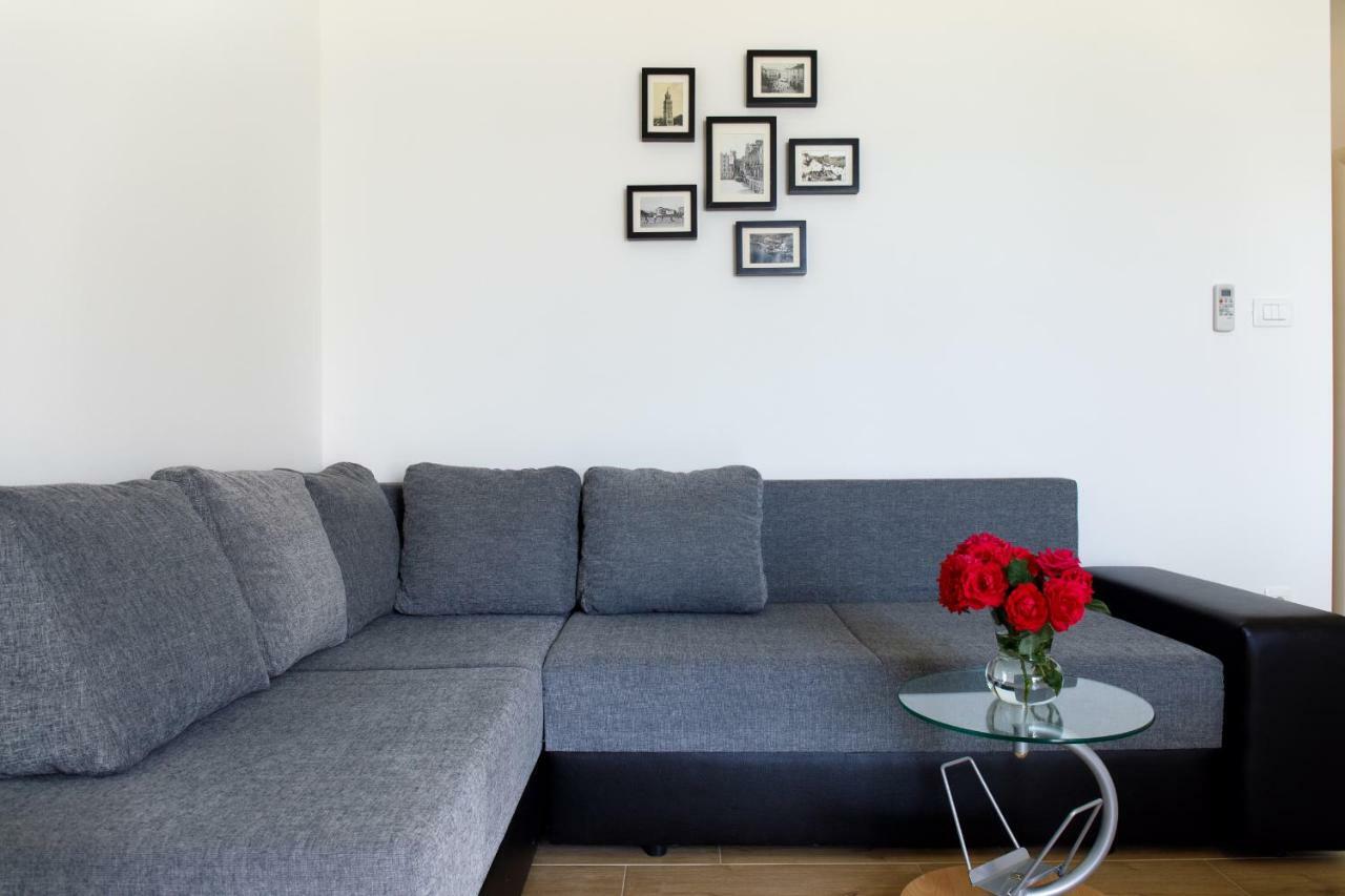 Apartments Lusani Спліт Екстер'єр фото