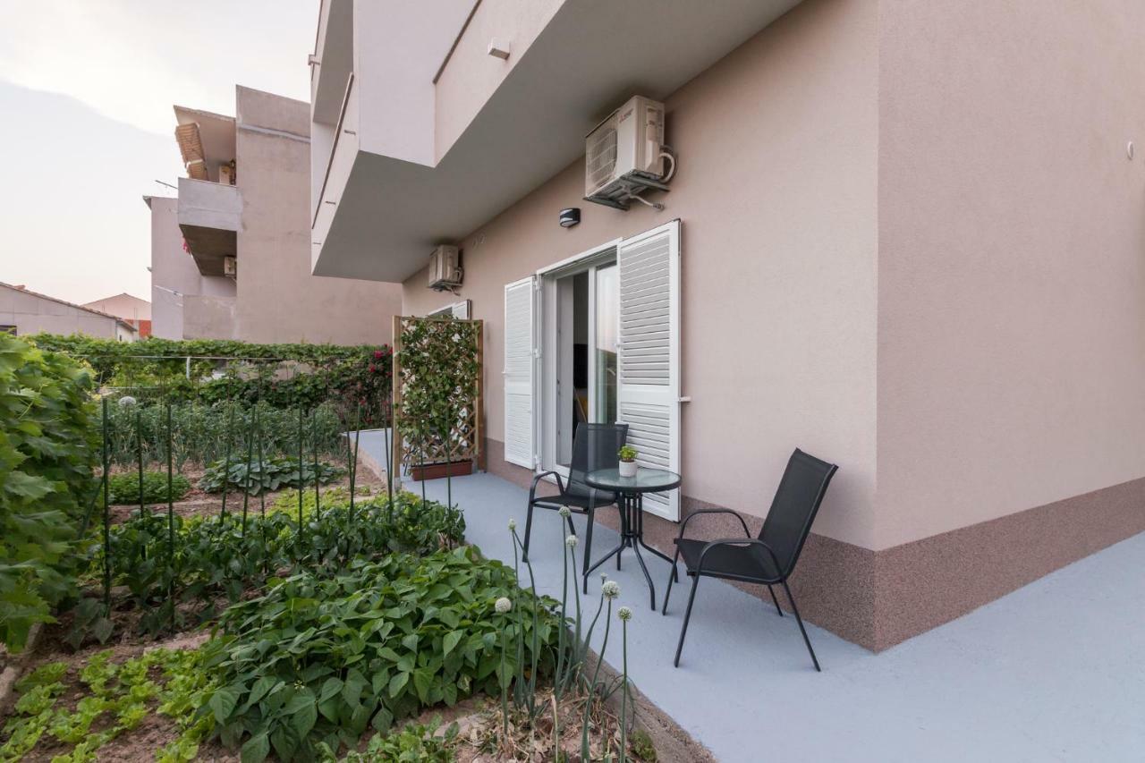 Apartments Lusani Спліт Екстер'єр фото